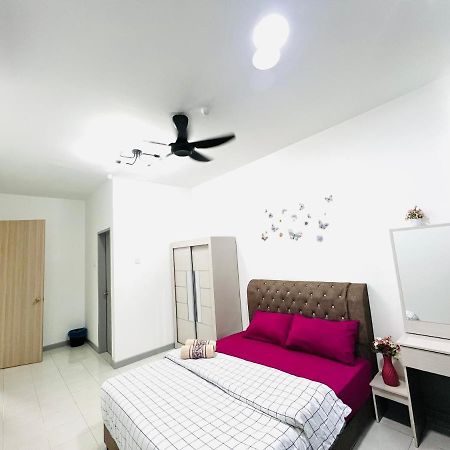 Ureshii Homestay Ladang Tanjung Kuala Terengganu With Pool Exterior photo